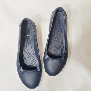 CROCS Airy Flat Nautical Blue Slipon Sz 4W